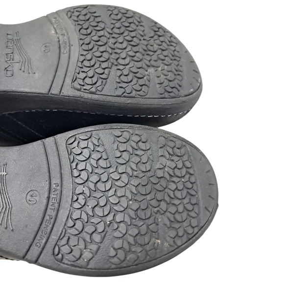 Dansko Black Professional Slip-On Clogs Size 40 Wide EU - Picture 15 of 16